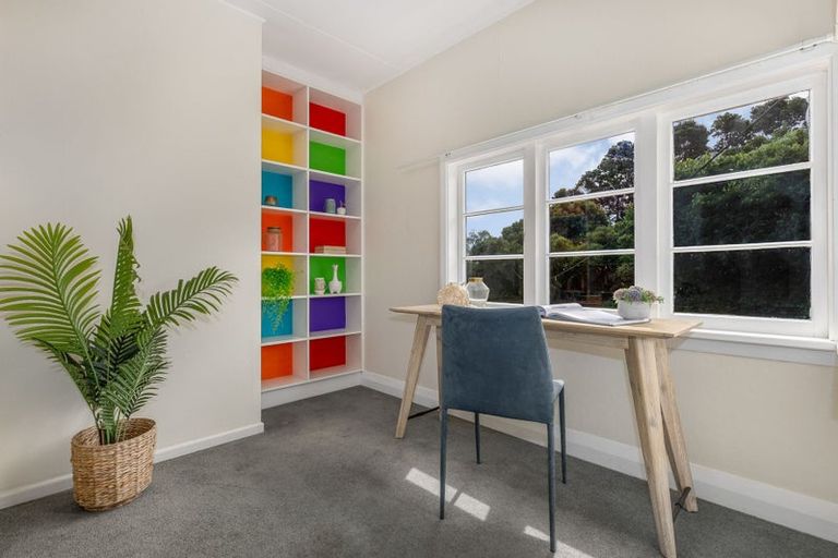 Photo of property in 1 Raebern Lane, Raumati Beach, Paraparaumu, 5032