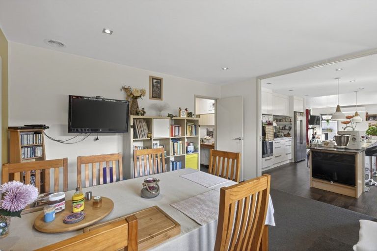 Photo of property in 7d Hinau Street, Inglewood, 4330