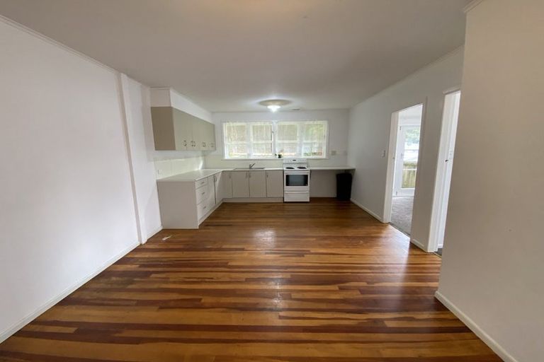 Photo of property in 19 Shackleton Grove, Stokes Valley, Lower Hutt, 5019