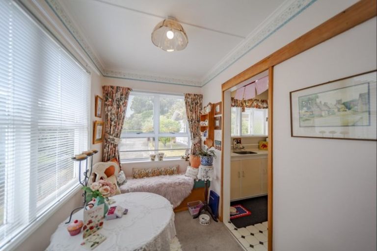 Photo of property in 1/4 George Street, Hospital Hill, Napier, 4110