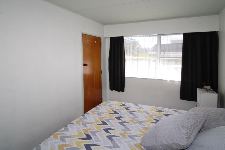 Photo of property in 78 Victoria Street, Carterton, 5713