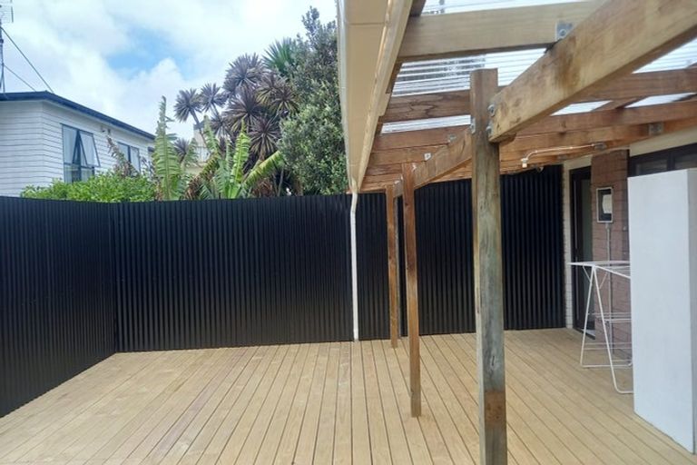 Photo of property in 2/72 Rosella Road, Mangere East, Auckland, 2024