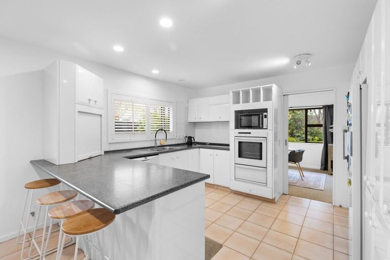 Photo of property in 113 John F Kennedy Drive, Milson, Palmerston North, 4414