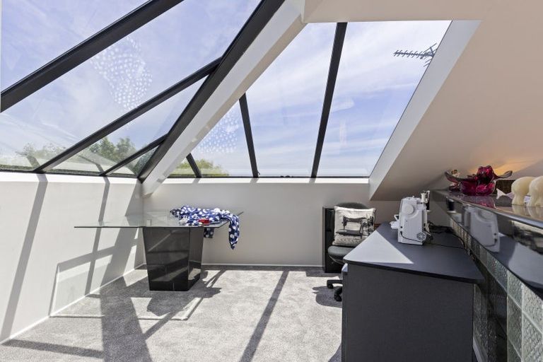 Photo of property in 1179 Devon Road, Bell Block, New Plymouth, 4373