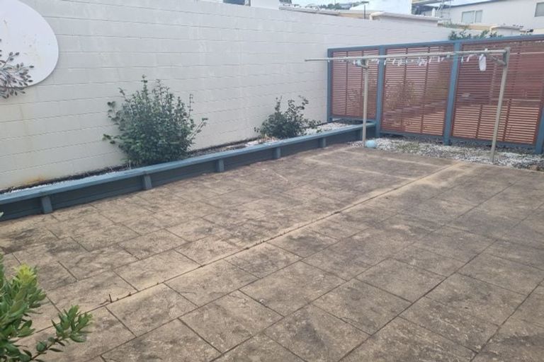 Photo of property in Sandbar Cove, 2/103 Mana Esplanade, Paremata, Porirua, 5026