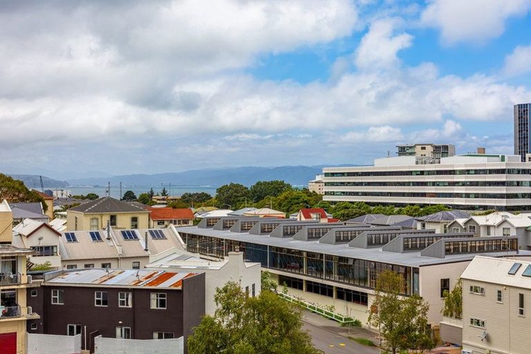 Photo of property in 159 Grant Road, Thorndon, Wellington, 6011