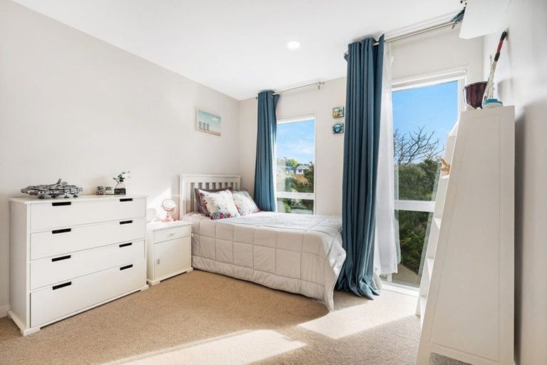 Photo of property in 29 Bight Road, Long Bay, Auckland, 0630