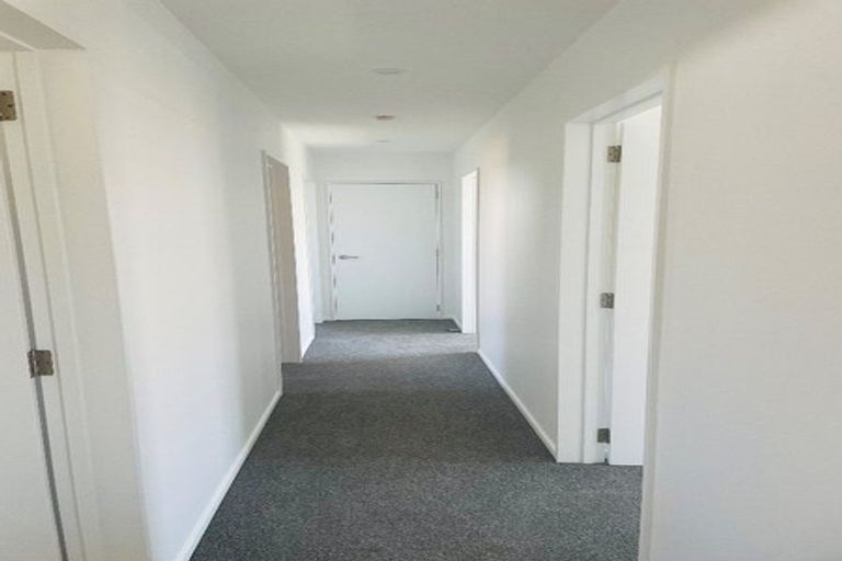 Photo of property in 31 Mehrtens Crescent, Woodend, 7691