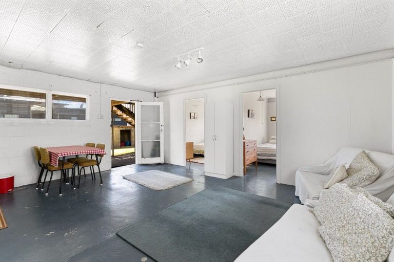 Photo of property in 233 Oakura Road, Oakura, Hikurangi, 0184