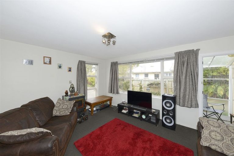 Photo of property in 3/27 Oxley Avenue, St Albans, Christchurch, 8014