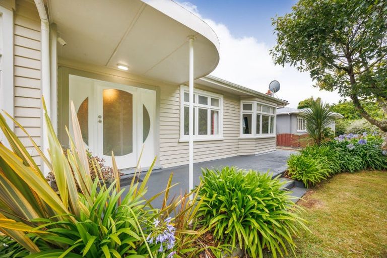 Photo of property in 82 Derby Street, Feilding, 4702