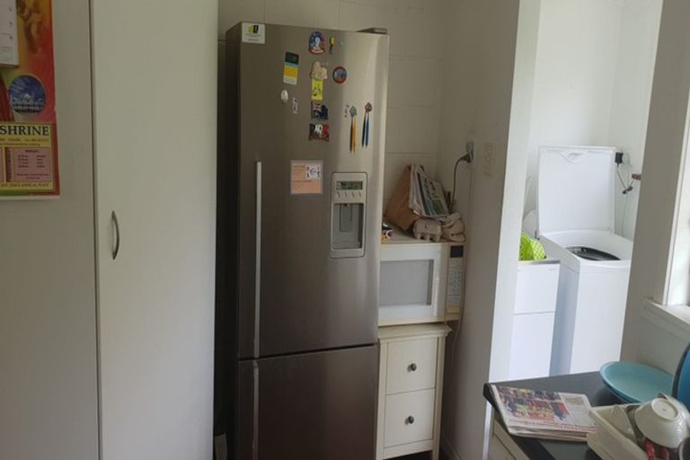 Photo of property in 3/2 Lansdowne Street, Bayswater, Auckland, 0622