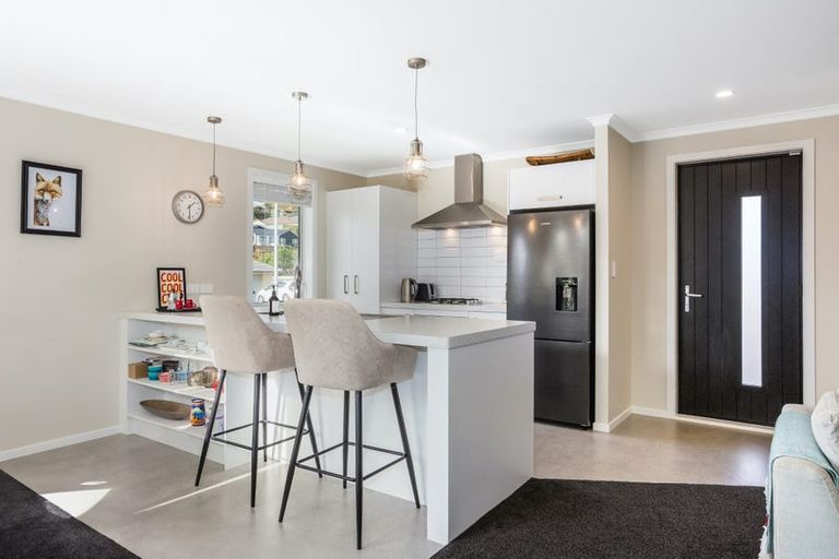 Photo of property in 11 Banks Boulevard, Whitby, Porirua, 5024