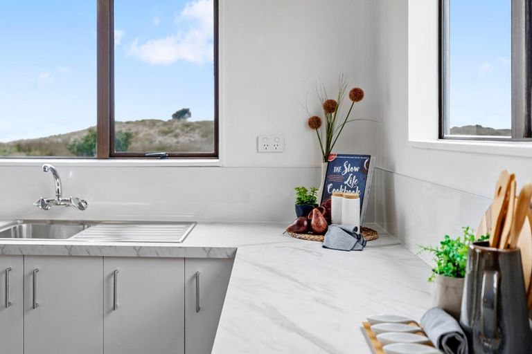 Photo of property in 6b Marjorie Lane, Papamoa Beach, Papamoa, 3118