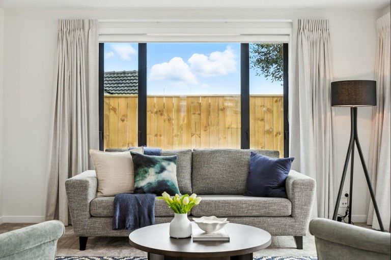 Photo of property in 21a Weraroa Road, Levin, 5510