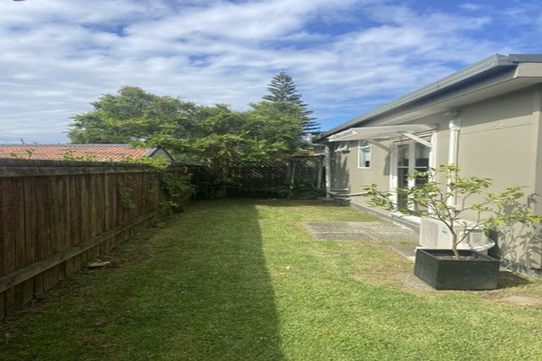 Photo of property in 821a Te Atatu Road, Te Atatu Peninsula, Auckland, 0610