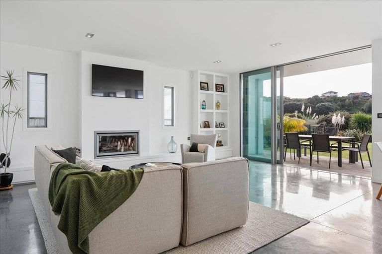 Photo of property in 51 Lynley Park Drive, Omokoroa, 3114