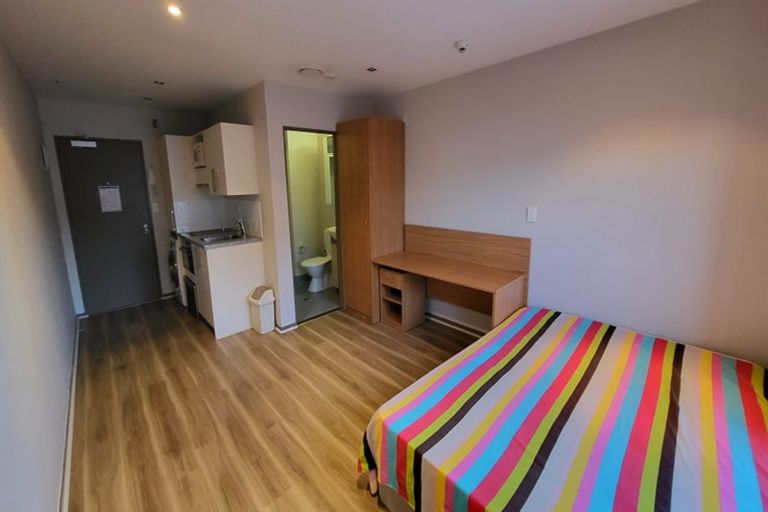 Photo of property in Dual Apartments, 108/142 Vivian Street, Te Aro, Wellington, 6011