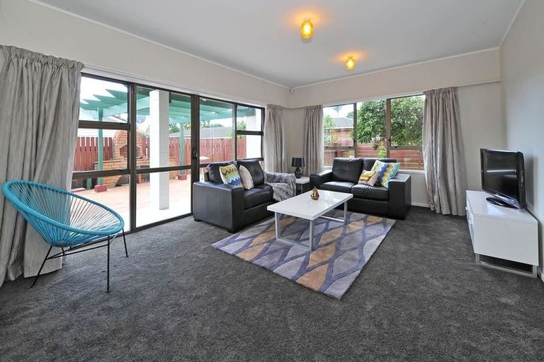 Photo of property in 2/2 Huia Road, Papatoetoe, Auckland, 2025