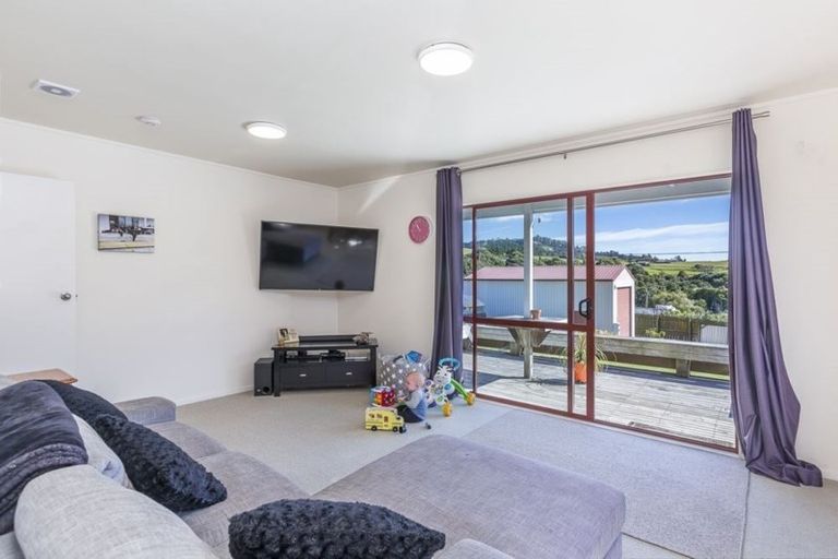 Photo of property in 11 Pakiri Road, Leigh, Warkworth, 0985