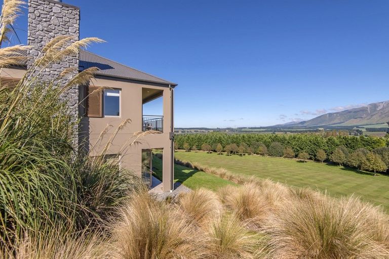 Photo of property in 623 Coleridge Road, Windwhistle, Hororata, 7572