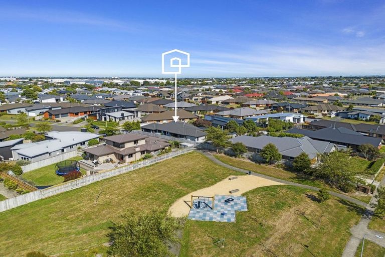 Photo of property in 25 Trump Place, Kelvin Grove, Palmerston North, 4414