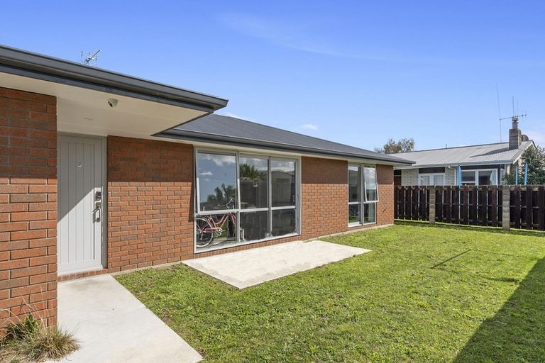 Photo of property in 2/29 Normandy Avenue, Melville, Hamilton, 3206