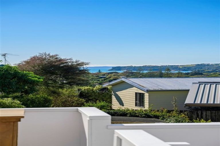 Photo of property in 772a Whangaparaoa Road, Manly, Whangaparaoa, 0930