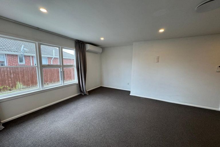 Photo of property in 73 Appleby Crescent, Burnside, Christchurch, 8053
