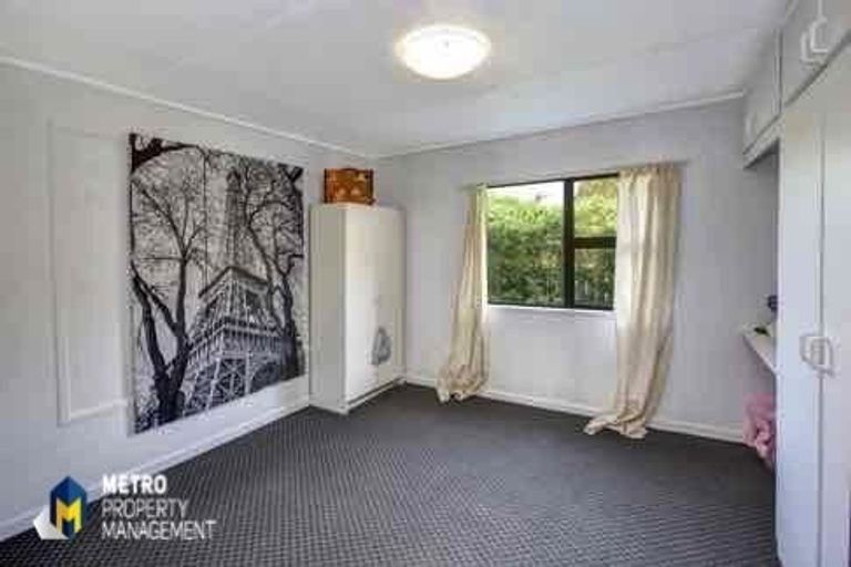 Photo of property in 1 Kowhai Street, Ravensbourne, Dunedin, 9022