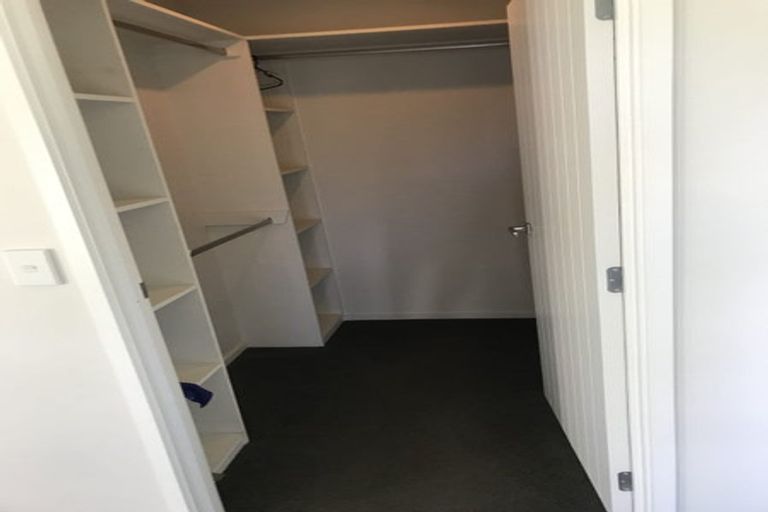 Photo of property in 27 Handley Crescent, Wigram, Christchurch, 8042