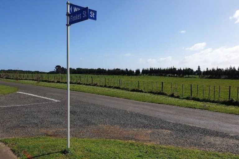 Photo of property in 41 Fookes Street, Waverley, 4510