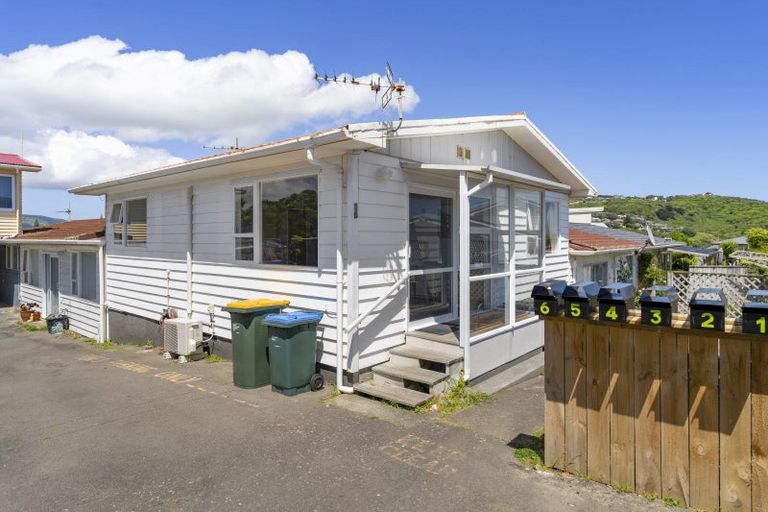 Photo of property in 3/26 Park Avenue, Titahi Bay, Porirua, 5022