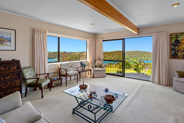 Photo of property in 14 Kotare Place, Sandspit, Warkworth, 0982