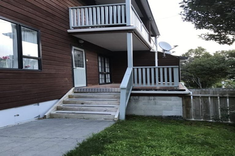 Photo of property in 20 Melrose Road, Island Bay, Wellington, 6023