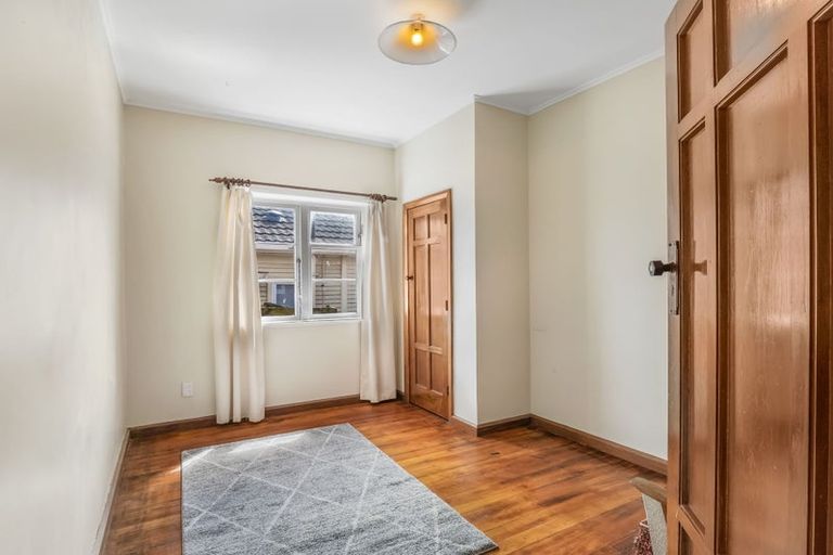 Photo of property in 31 Jackson Street, College Estate, Whanganui, 4500