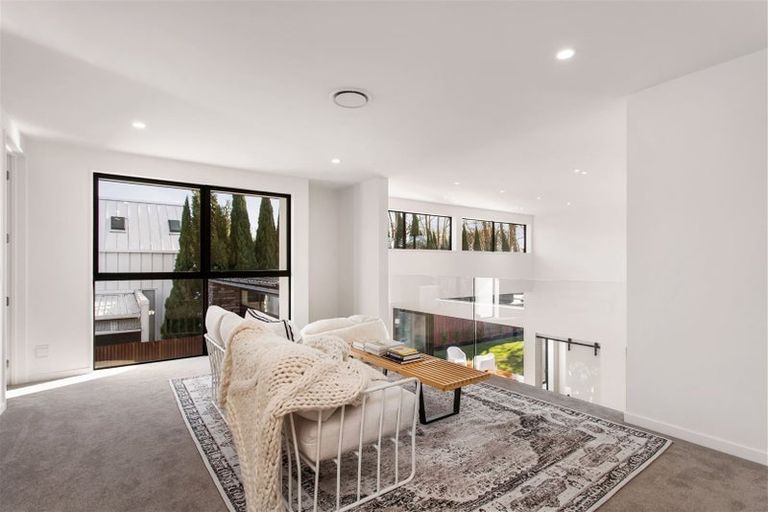 Photo of property in 99a Fendalton Road, Fendalton, Christchurch, 8014