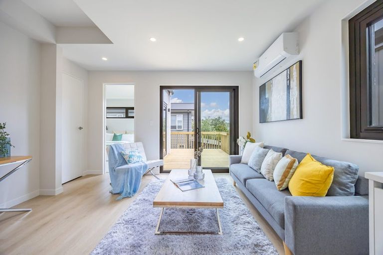 Photo of property in 3 Taukahiwi Road, Pukekohe, 2120