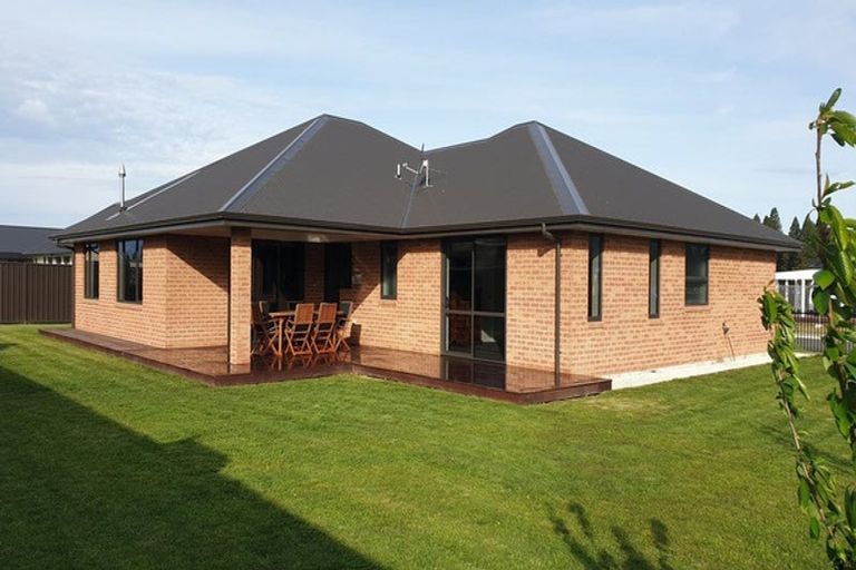 Photo of property in 8 Birch Hill Drive, Twizel, 7901