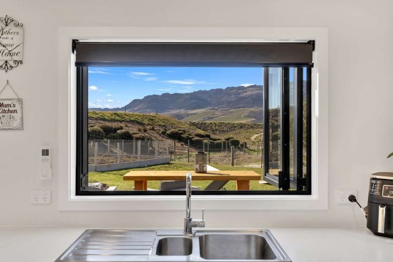 Photo of property in 15 Arion Court, Mount Pisa, Cromwell, 9383