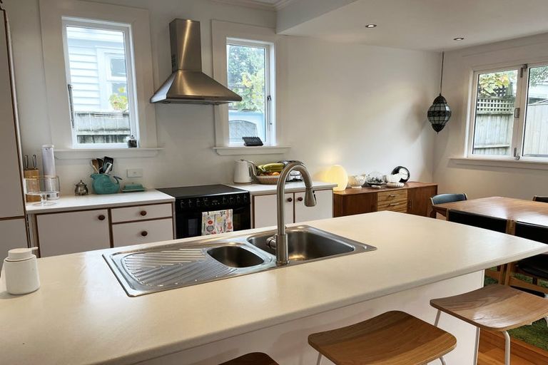 Photo of property in 22 Konini Street, Eastbourne, Lower Hutt, 5013