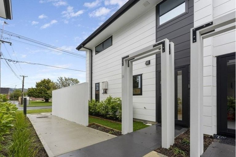 Photo of property in 2/324 Oxford Terrace, Avalon, Lower Hutt, 5011