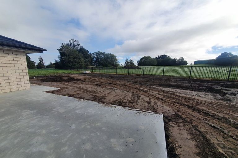 Photo of property in 51 Murray Ward Drive, Te Kauwhata, 3710