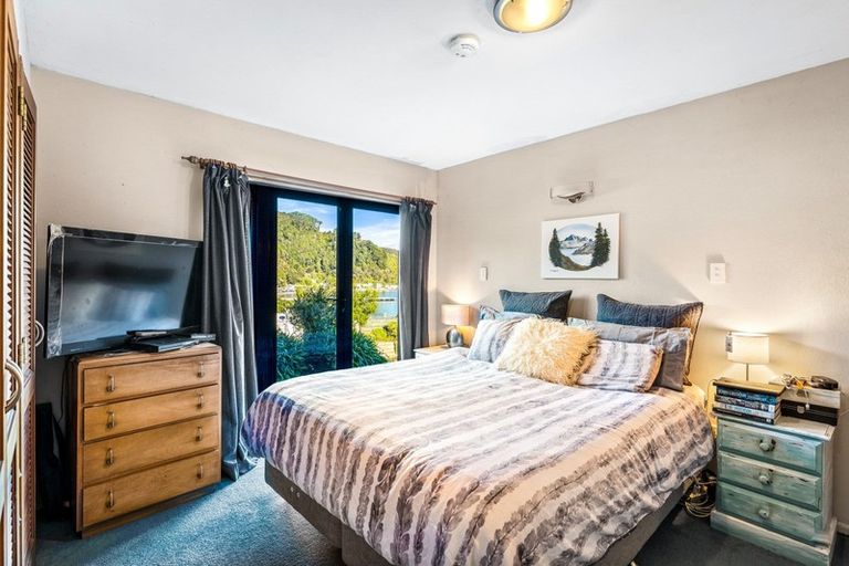 Photo of property in 13a Ferry Road, Days Bay, Lower Hutt, 5013
