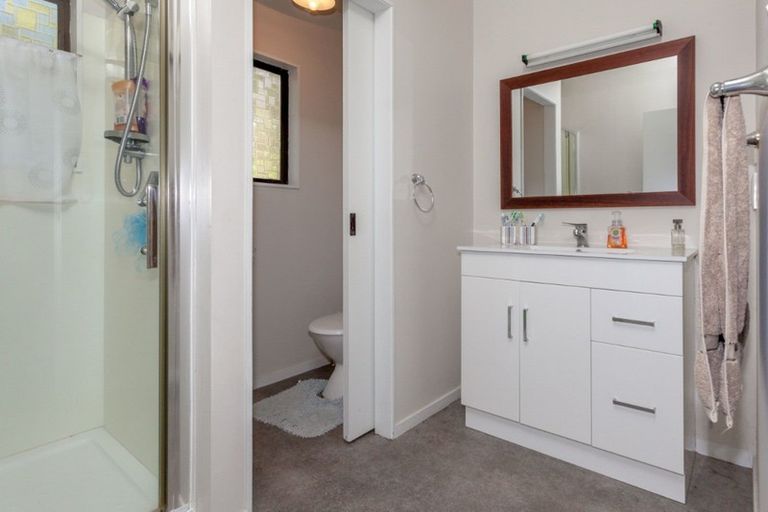 Photo of property in 105 Park Avenue, Whangamata, 3620