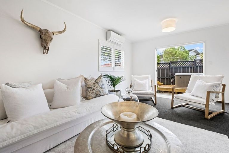 Photo of property in 2/39 Simmental Crescent, Somerville, Auckland, 2014