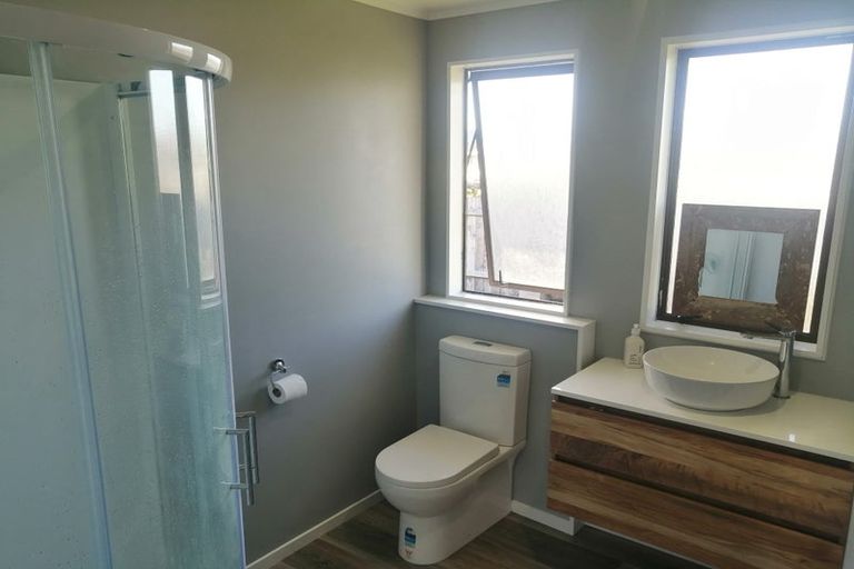 Photo of property in 21 Cargill Grove, Kelvin Grove, Palmerston North, 4414