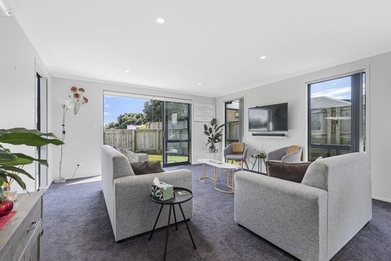 Photo of property in 12 Manakohi Street, Spotswood, New Plymouth, 4310