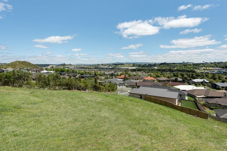 Photo of property in 23 Caldera Crescent, Pyes Pa, Tauranga, 3112