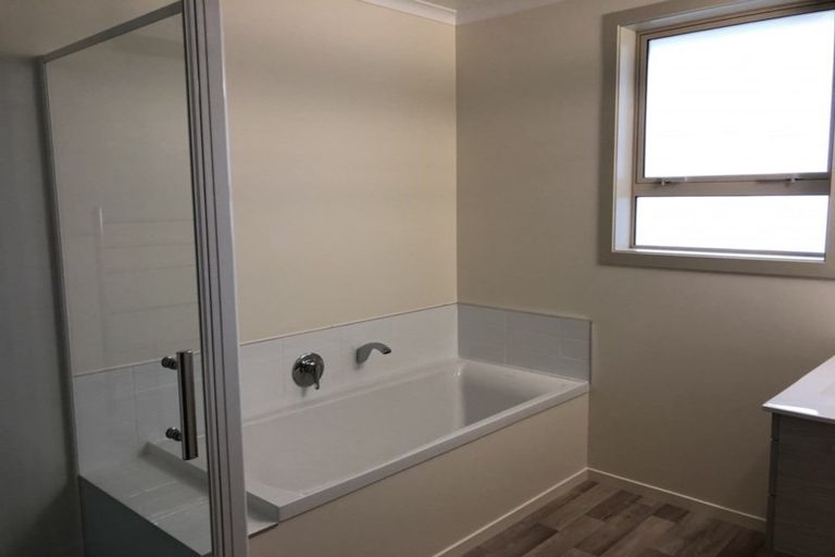 Photo of property in 5 Kinnaird Close, Alexandra, 9320